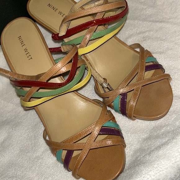 Nine West size 9M cork color with multi-colored stripes - Picture 9 of 9